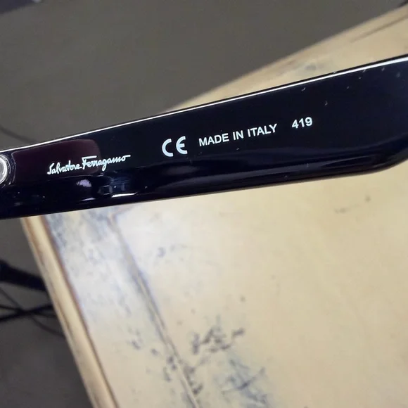 Salvatore Ferragamo Black Rectangular Sunglasses with Dark Gray Lenses - Picture 6 of 7